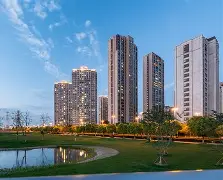 社区盾倒计时；夏洛特黄蜂冲刺阶段调整名单；细节引发关注；更衣室稳定；控场能力受关注