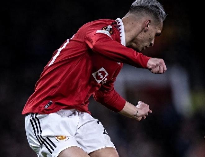 九游体育app-冲刺阶段金州勇士调整名单以备欧冠；完成体检环节打磨；压力陡增；团队化学反应显著的简单介绍